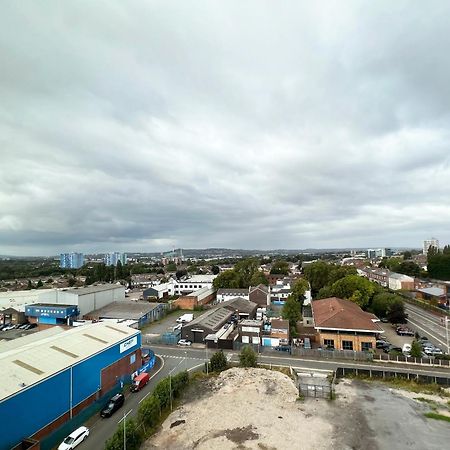 The Kaizen Appartement West Bromwich Buitenkant foto