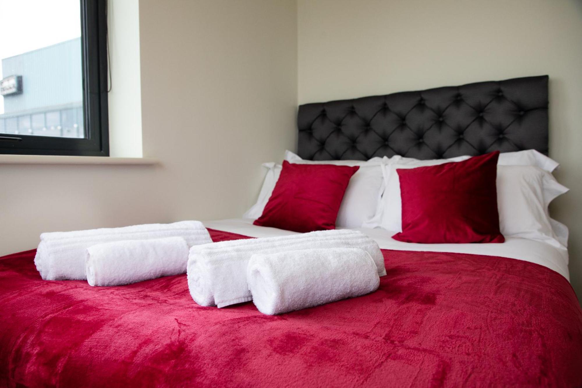 The Kaizen Appartement West Bromwich Buitenkant foto
